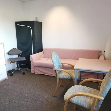 شقة Monteurswohnung Frickenhausen *